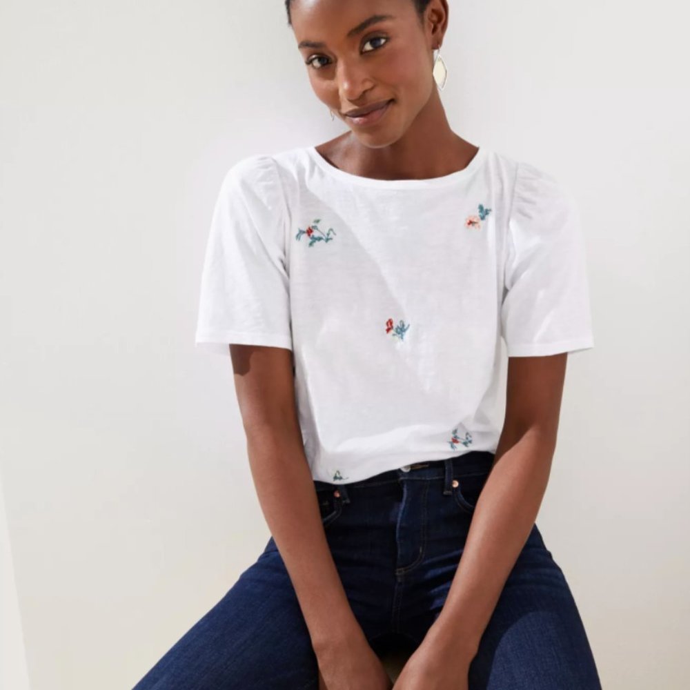 Embroidered Floral Vintage Soft Puff Sleeve Tee Size XS